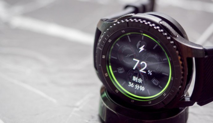 三星Gear S3智能手表無線充電功能詳解