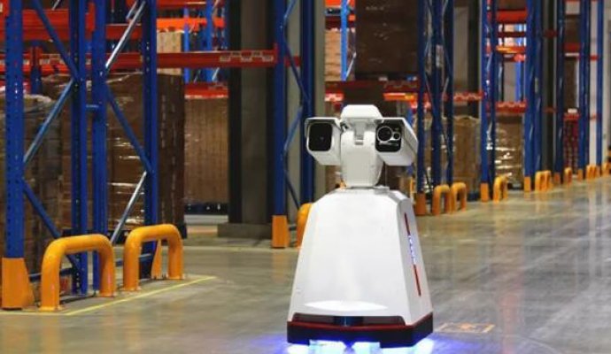 工業(yè)機(jī)器人的應(yīng)用-推動制造業(yè)創(chuàng)新與轉(zhuǎn)型的關(guān)鍵力量（無線充電）