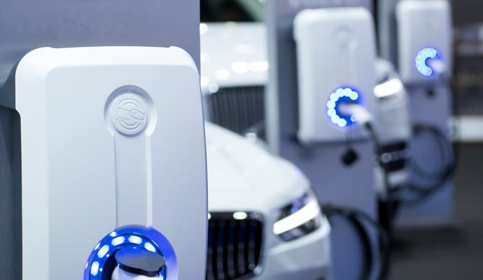 德國大陸集團電動汽車無線充電方案（無線充電）