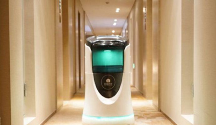 為什么風靡全球的酒店服務(wù)機器人如此受歡迎（二）（無線充電）