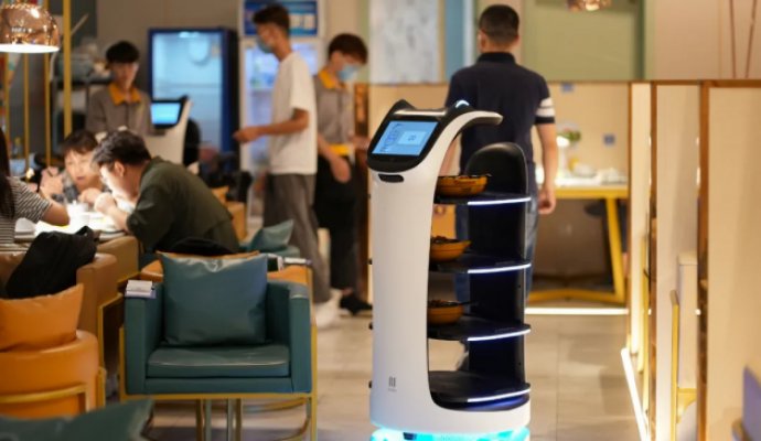 餐飲機(jī)器人和清潔機(jī)器人成為機(jī)器人市場(chǎng)的新熱點(diǎn)（無線充電）