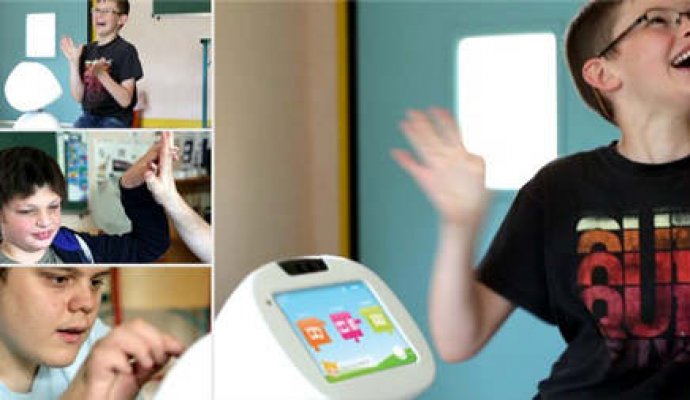 人類(lèi)對(duì)服務(wù)機(jī)器人的接受度（無(wú)線充電）