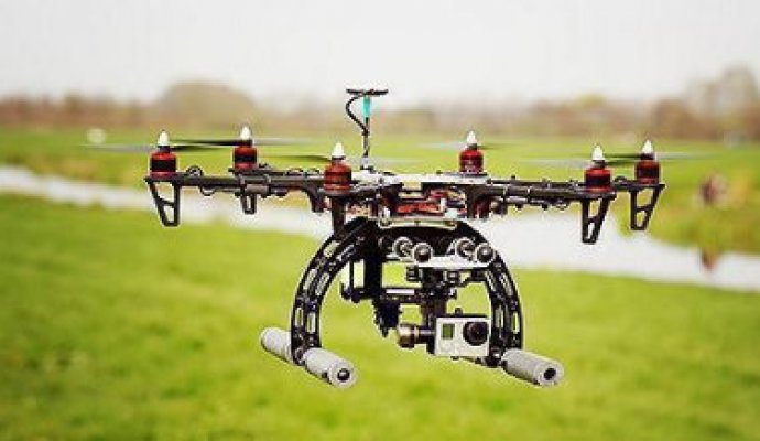 智能服務(wù)機(jī)器人給現(xiàn)實(shí)世界帶來了哪些重大變化（無線充電）