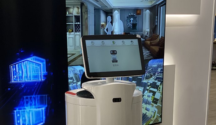 服務機器人是如何閱讀文字和圖片的（一）（無線充電）