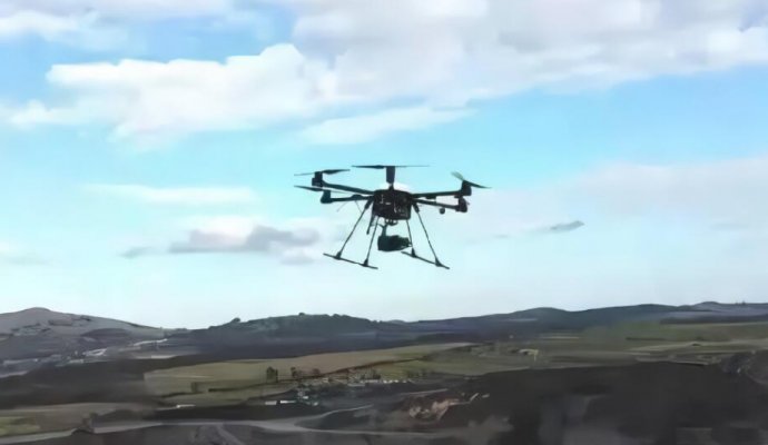 無人機充電方式（無線充電）