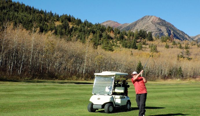 高爾夫球車球場應(yīng)用大功率無線充電器的優(yōu)勢
